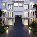 Alley Prime Hotell 4*