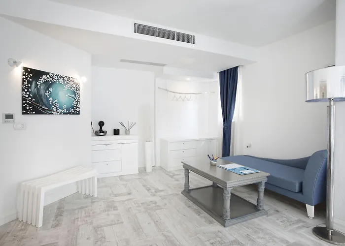 Hotel Alley Prime 4*